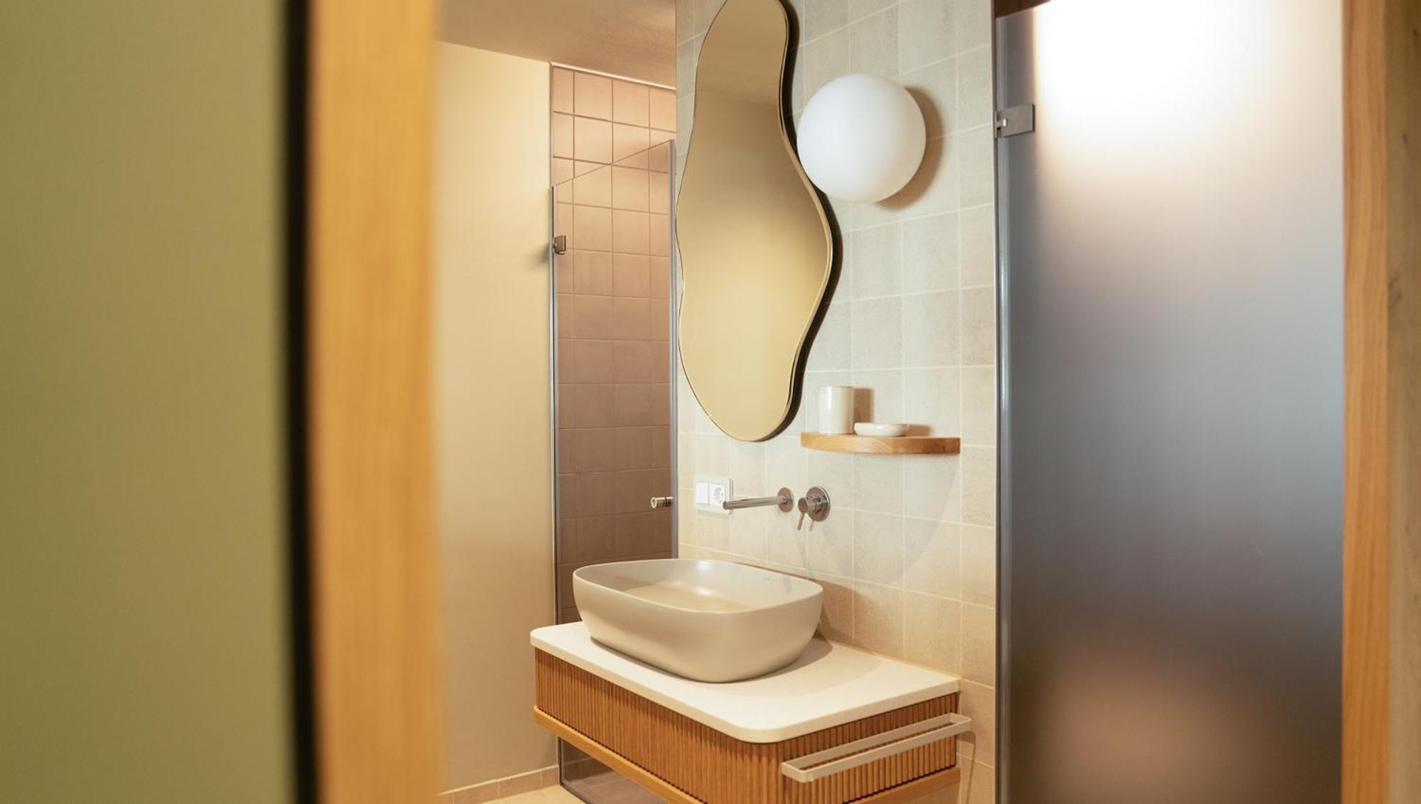 Waldweit Rheingau Hotel Und Retreat Kiedrich Ngoại thất bức ảnh